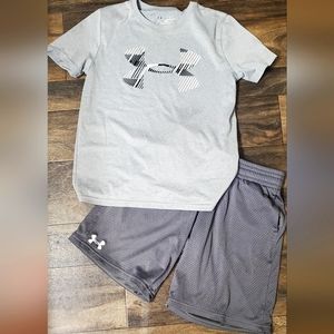 Boys under Armour set size medium